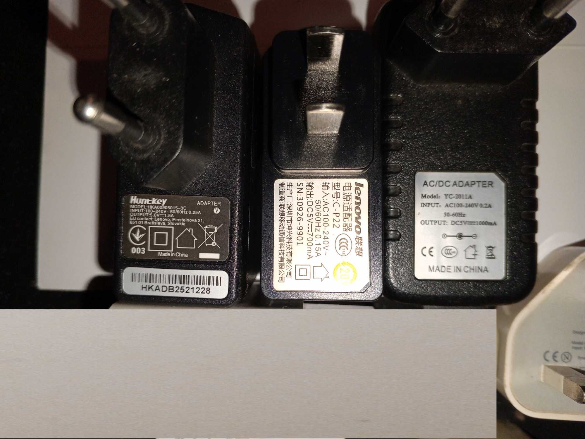 Адаптер, блок питания, зарядка гнездо USB (F) Тип A 5V, 0.5-2.1A