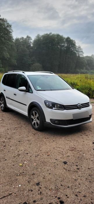 Volkswagen Touran Drugi właściciel, samochód po rodzinie, garażowany.
