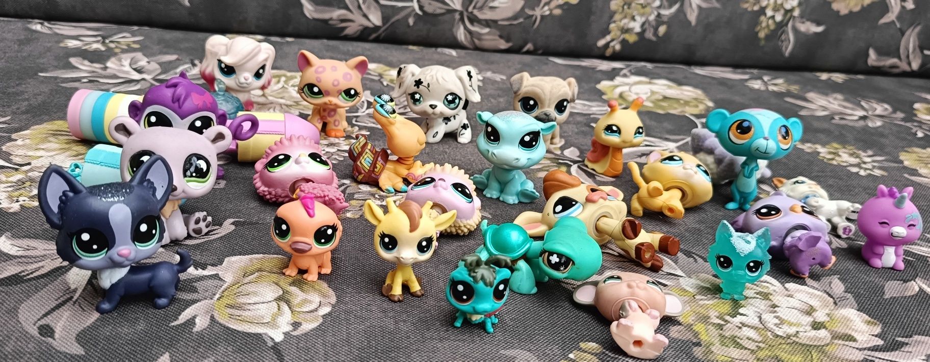 Littlest pet shop 23 sztuki i domek