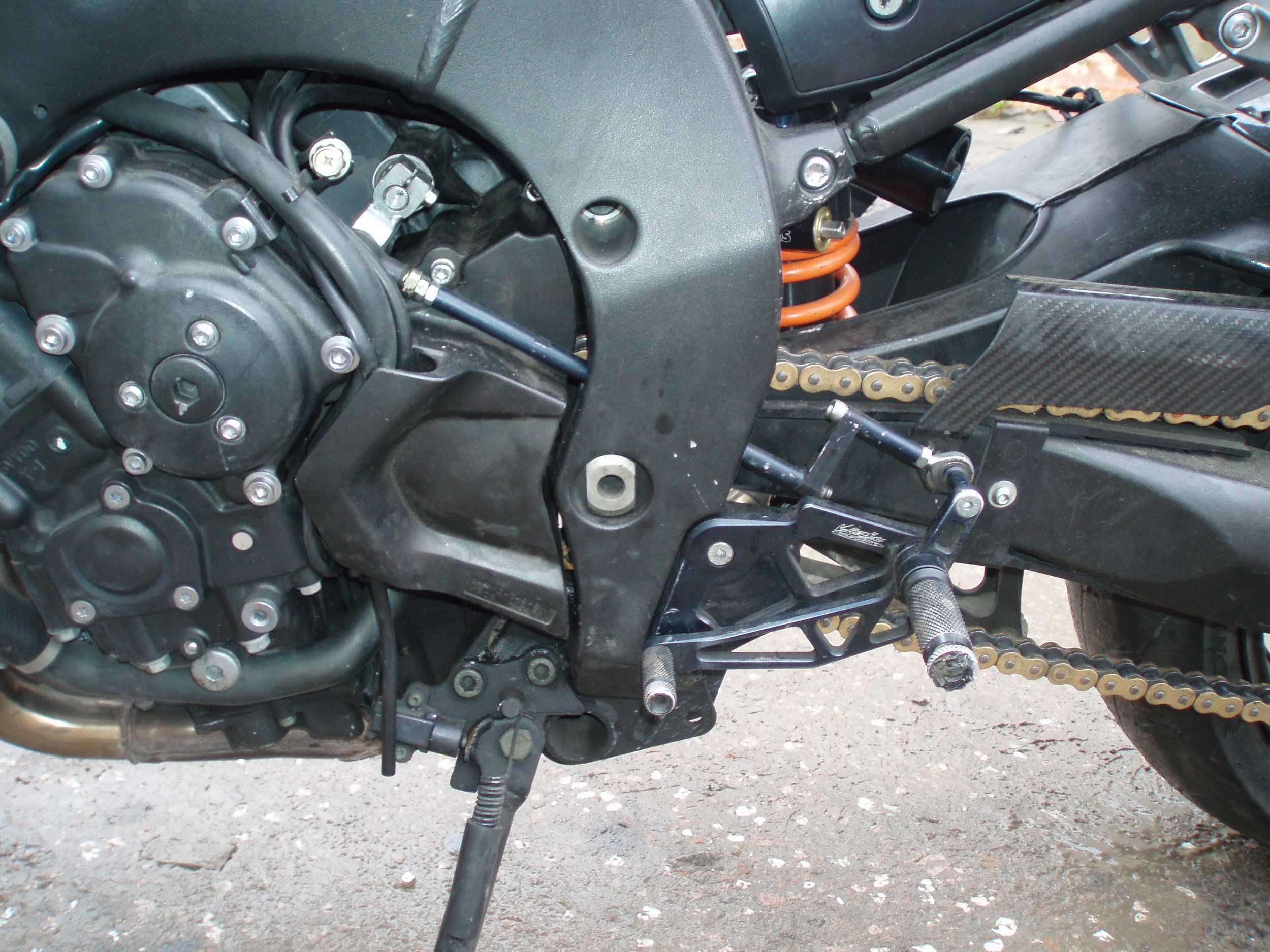 YAMAHA FZ1 стрит