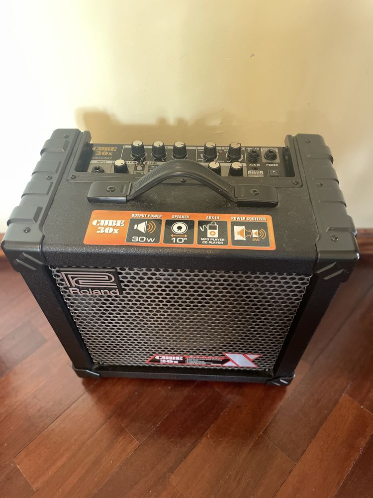Amplificador Roland Cube 30