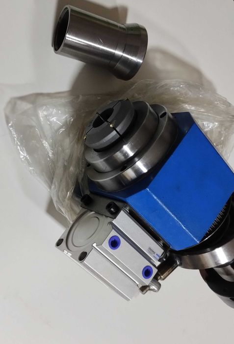 Поворотная ось с пневматическим зажимом заготовки  .