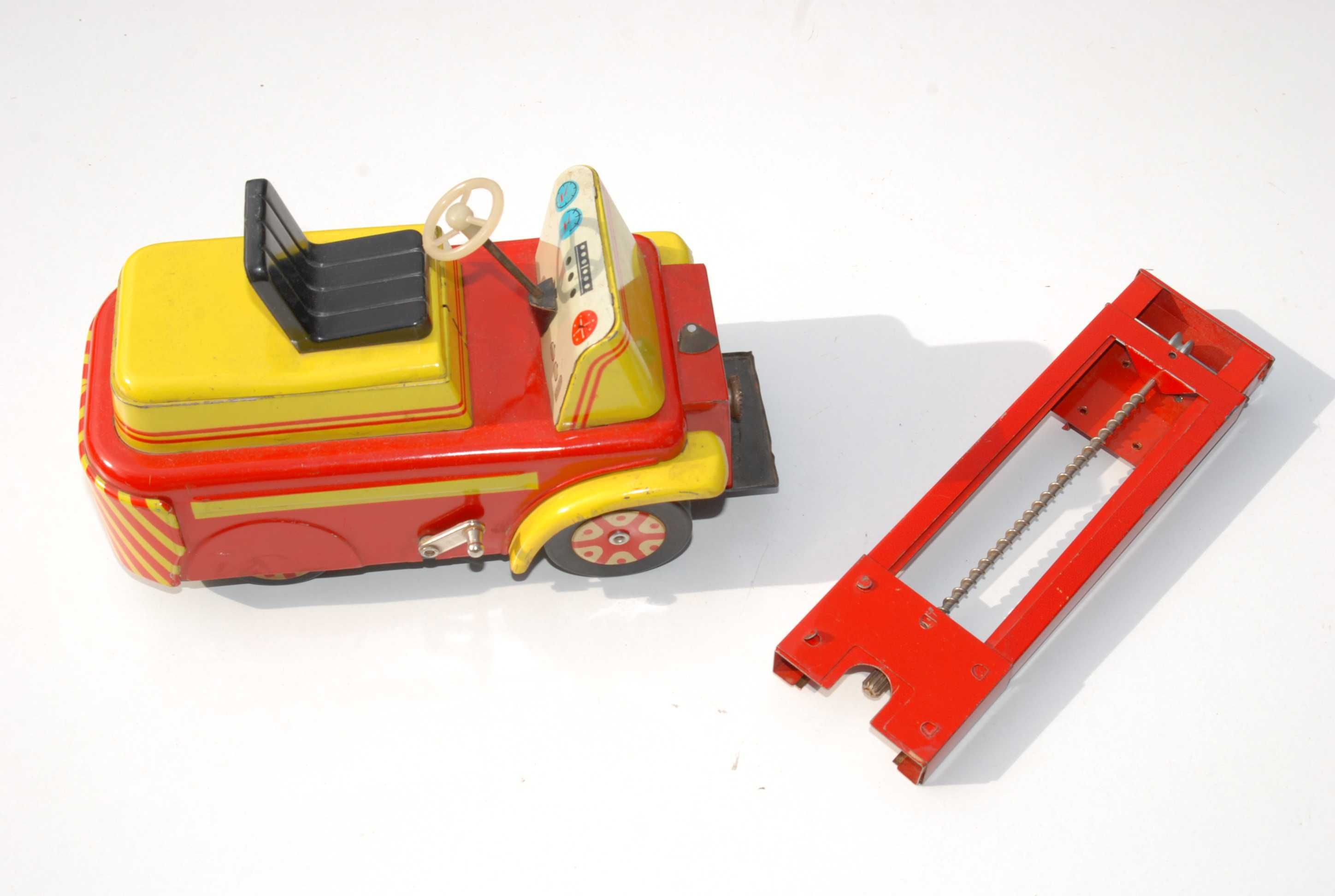 Stara zabawka blaszana wózek widłowy podnośnik unikat kolekcjonerski