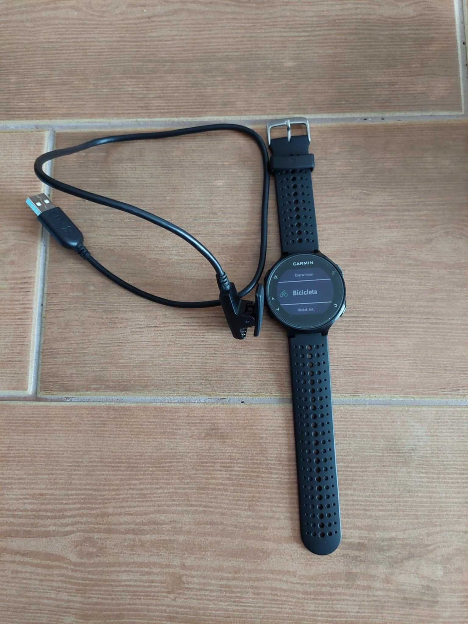 Garmin Forerunner 235