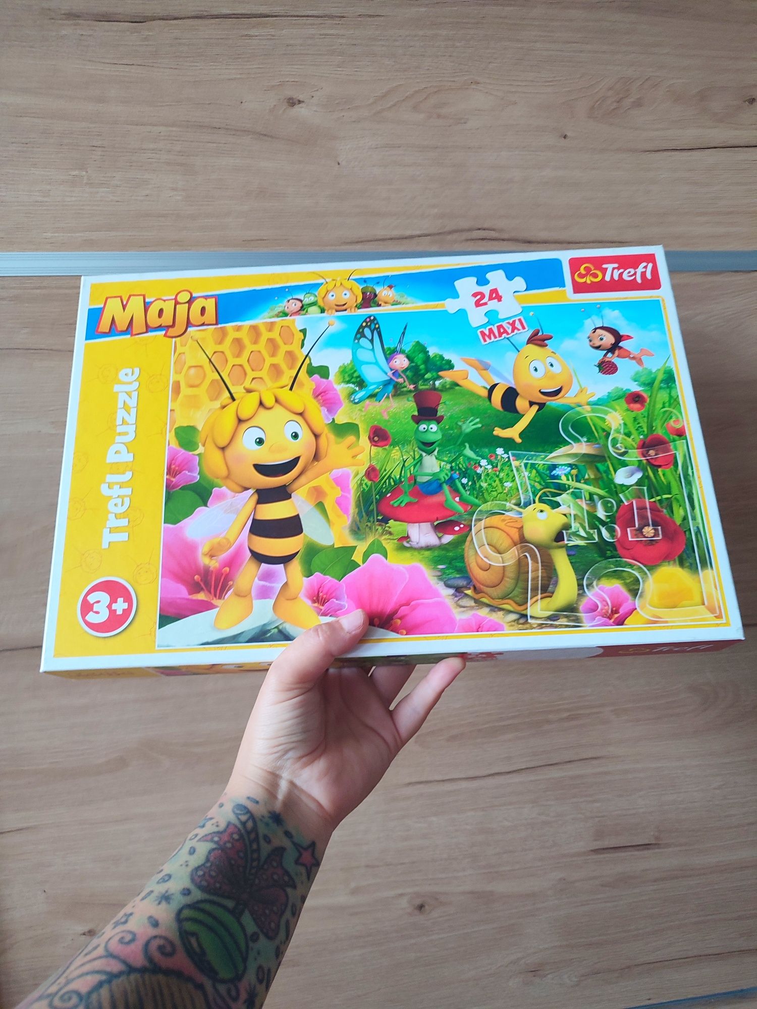 Puzzle maxi 24 trefl PSZCZÓŁKA MAJA+gratis