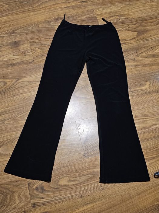 Spodnie damskie czarne dzwony rozmiar S za 11 zł