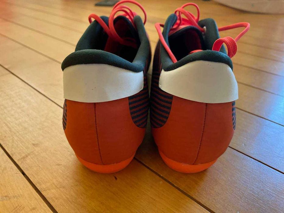 Продам взуття Adidas