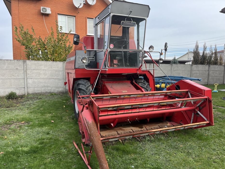 Комбайн Massey Ferguson 330 Массей Фергюсон 330 MF 330
