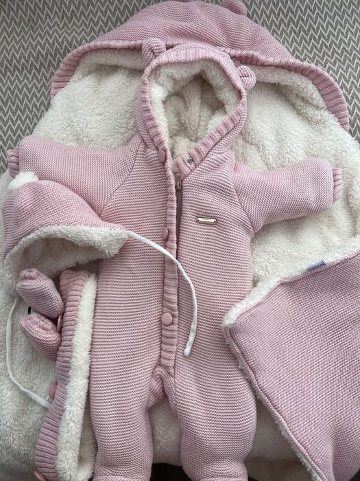 Комплект зимовий на виписку дівчинці