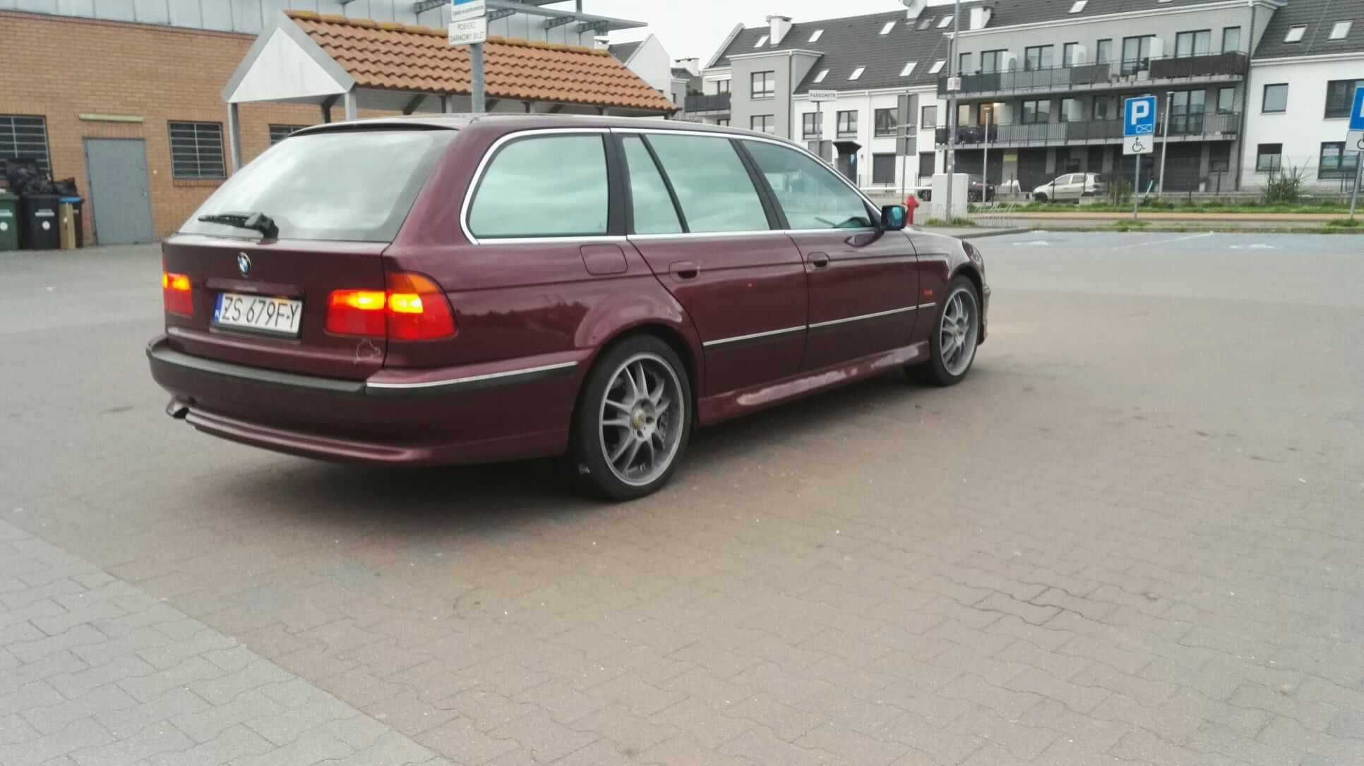 BMW 528i Touring 2000