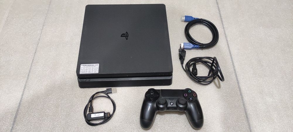 PlayStation 4 CUH-2016B FW 9.60 (destravavel)