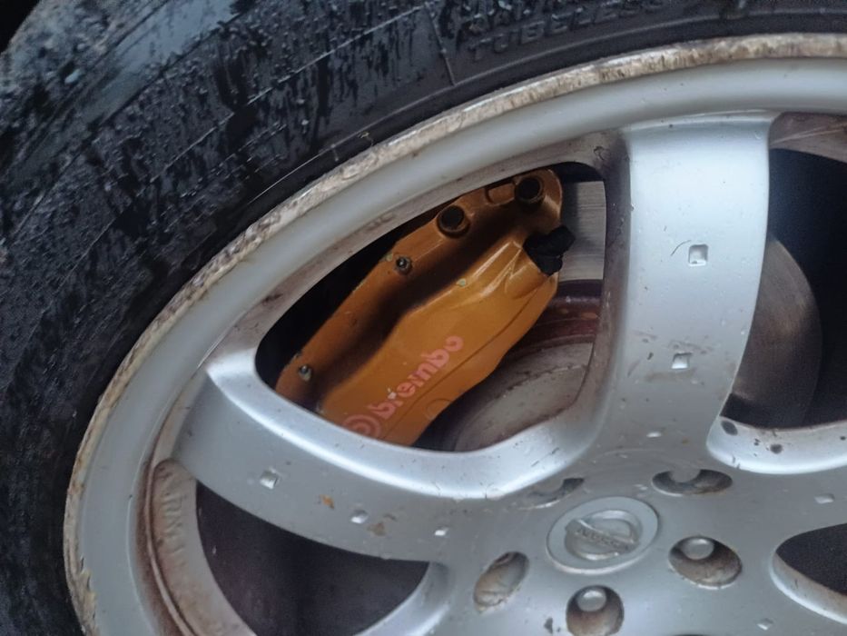 Nissan 350z felgi rays 18" z dystansami