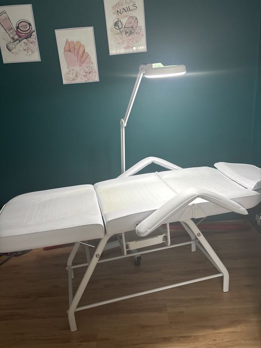 Fotel kosmetyczny -leżanka )