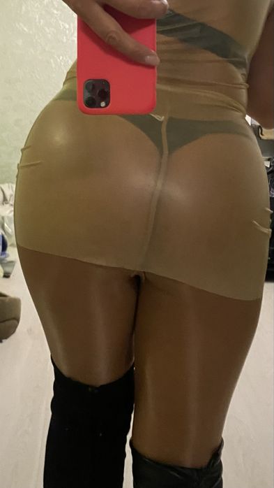 Прозоре латексне плаття