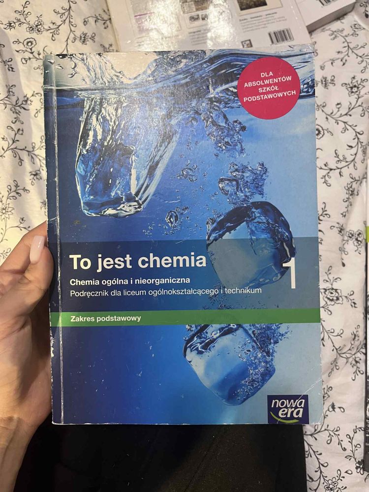 To jest chemia podrecznik liceum technikum 1
