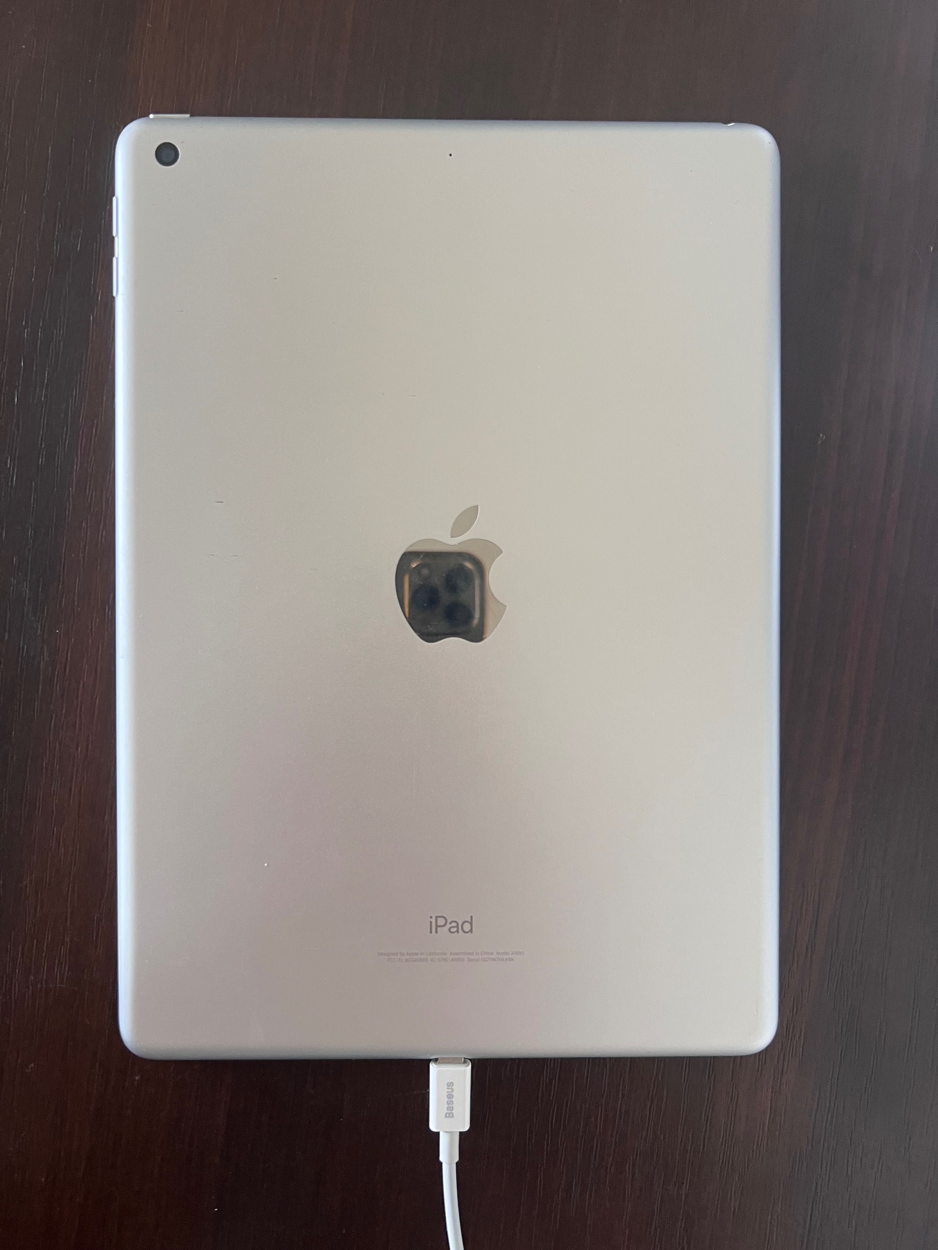 Tablet Apple iPad 6th gen A1893 9,7" | 2/32gb