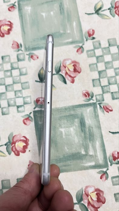 Vendo Iphone 6 totalmente funcional con caixa e manual de instruções