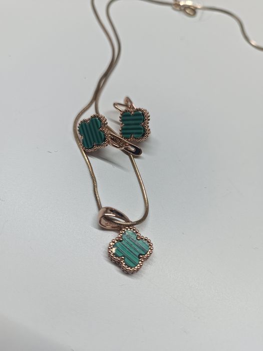 Набор бижутерии Van Cleef