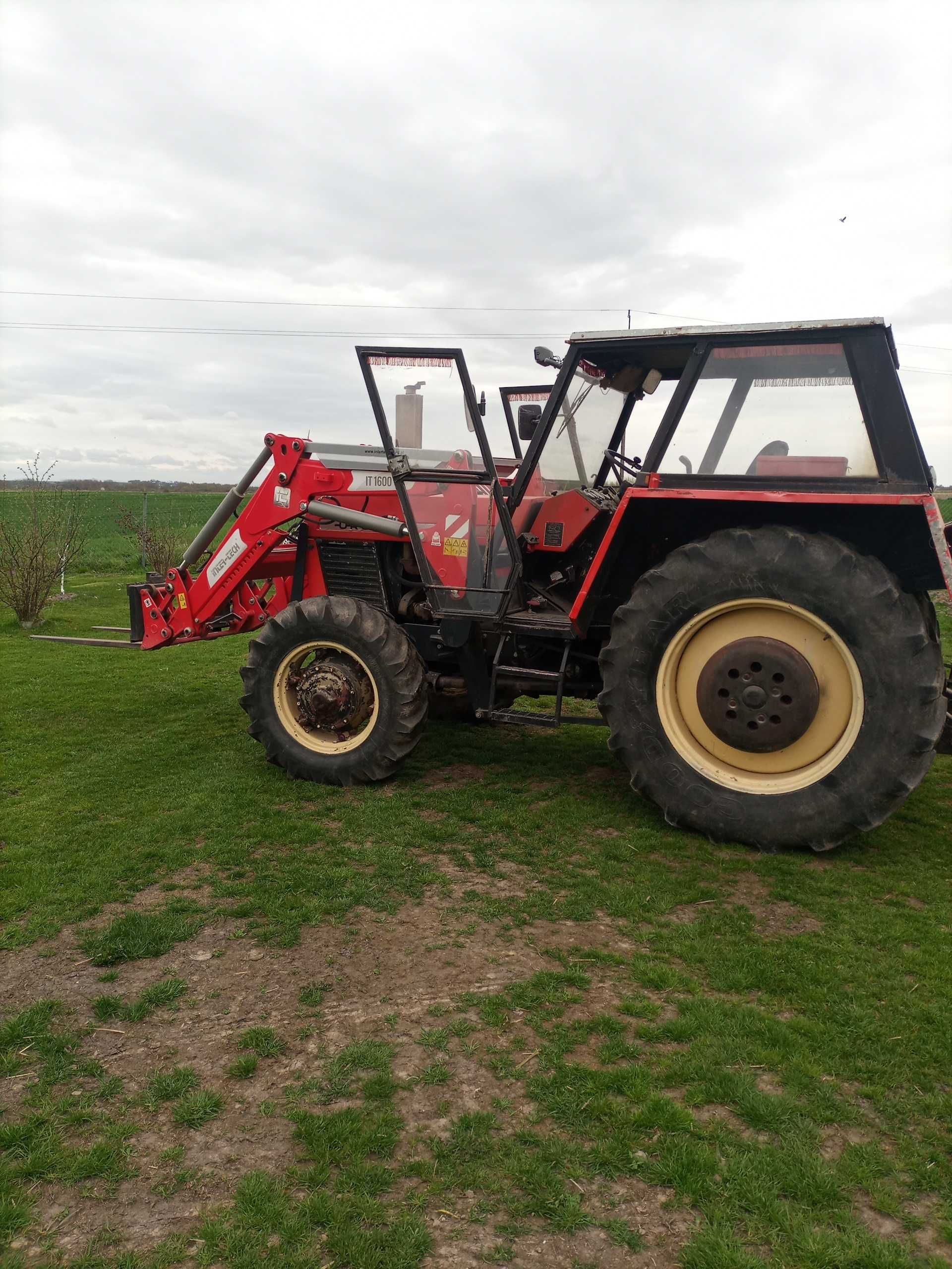 Zetor 8045 z turem