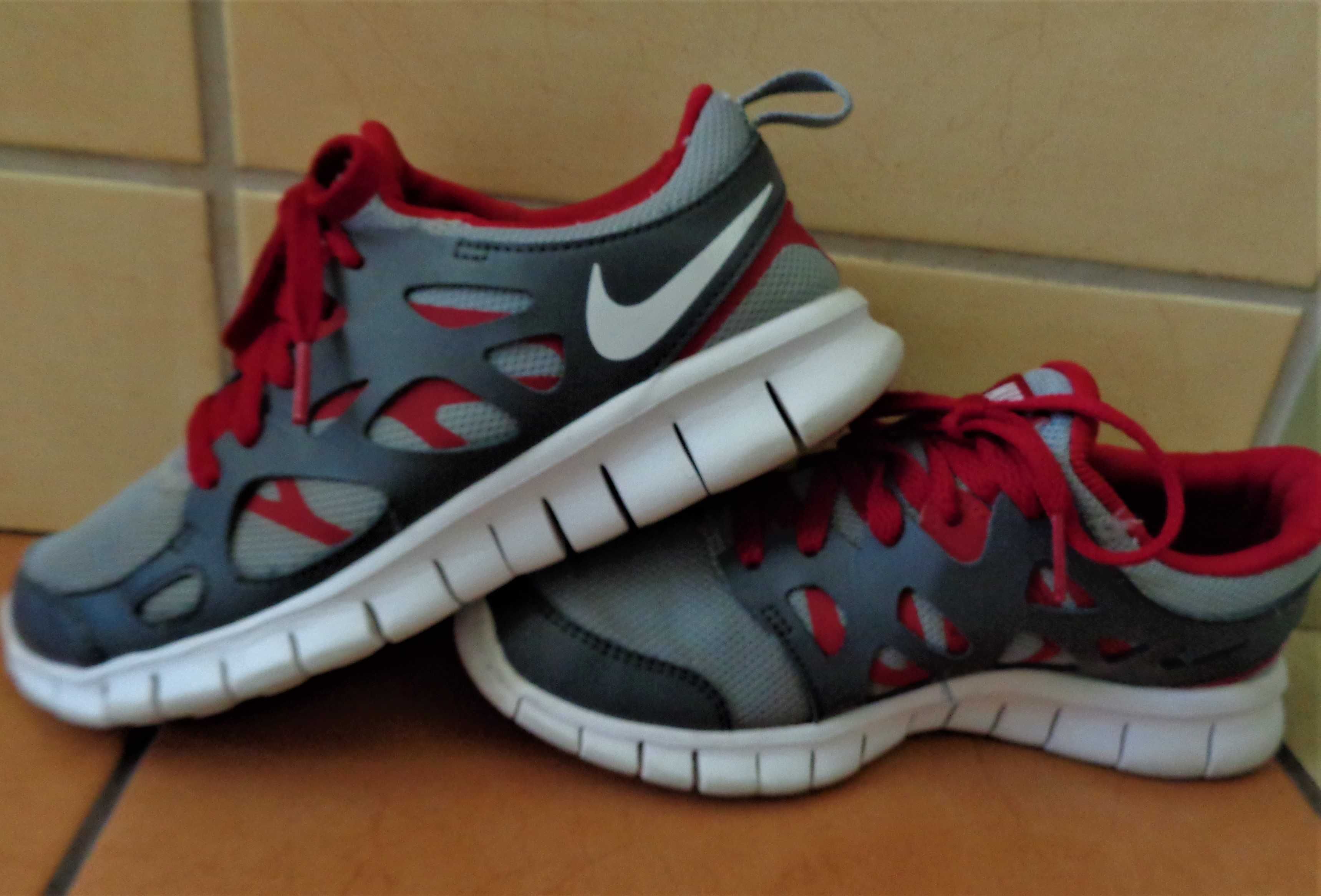 NIKE FREE RUN 2 damskie buty sportowe R. 38 wkł. 24 cm stan idealny.