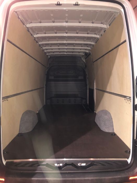 Zabudowa do busa VW Crafter L5H3