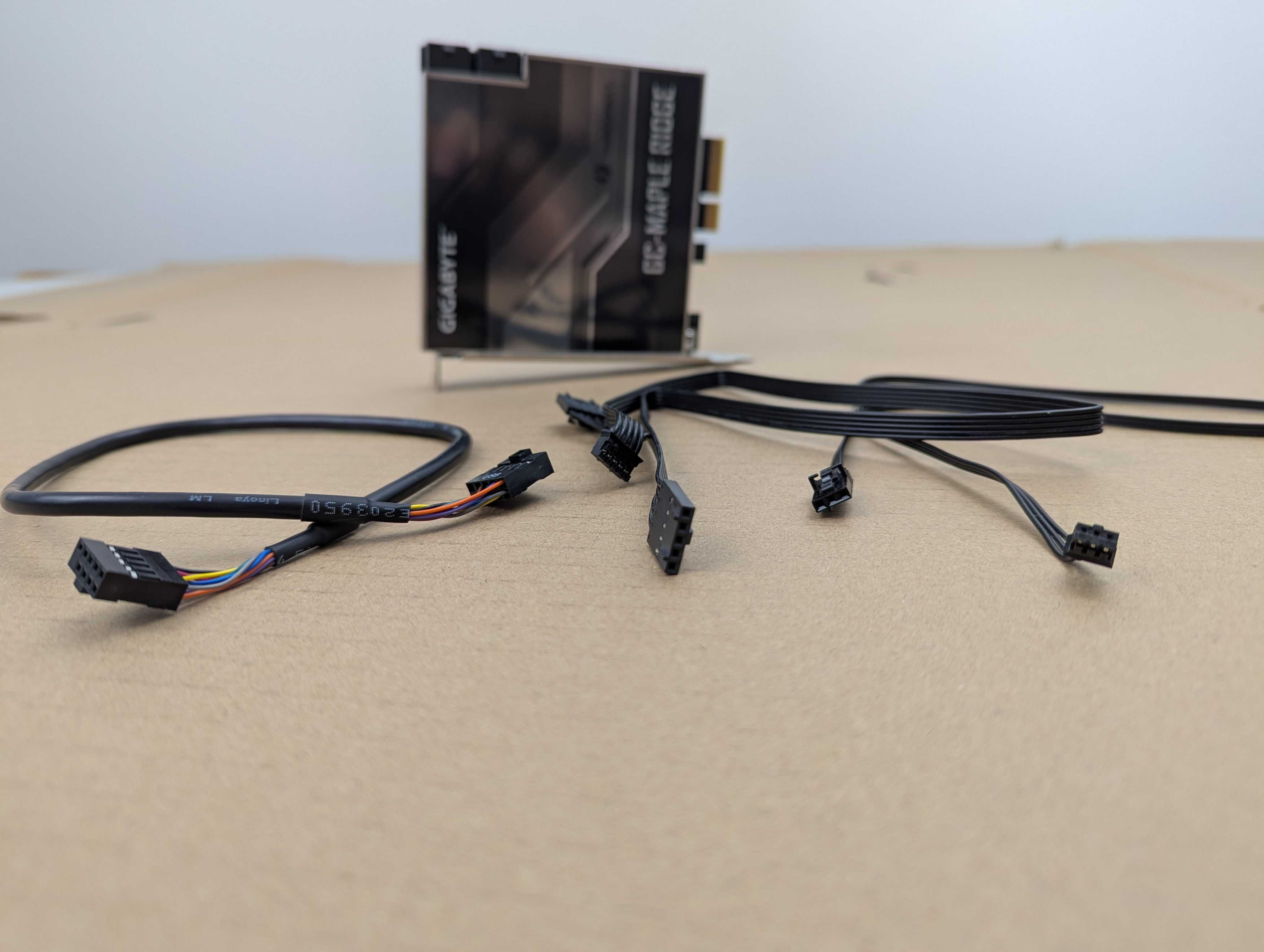 adapter thunderbolt 4 / USB-C / DisplayPort - karta PCIe