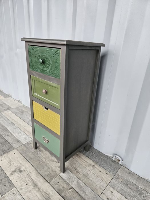 Antracytowy słupek cztery szufladki w oliwce