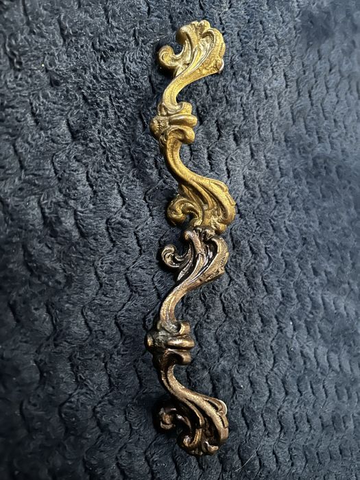 Stary Uchwyt meblowy mosieżny