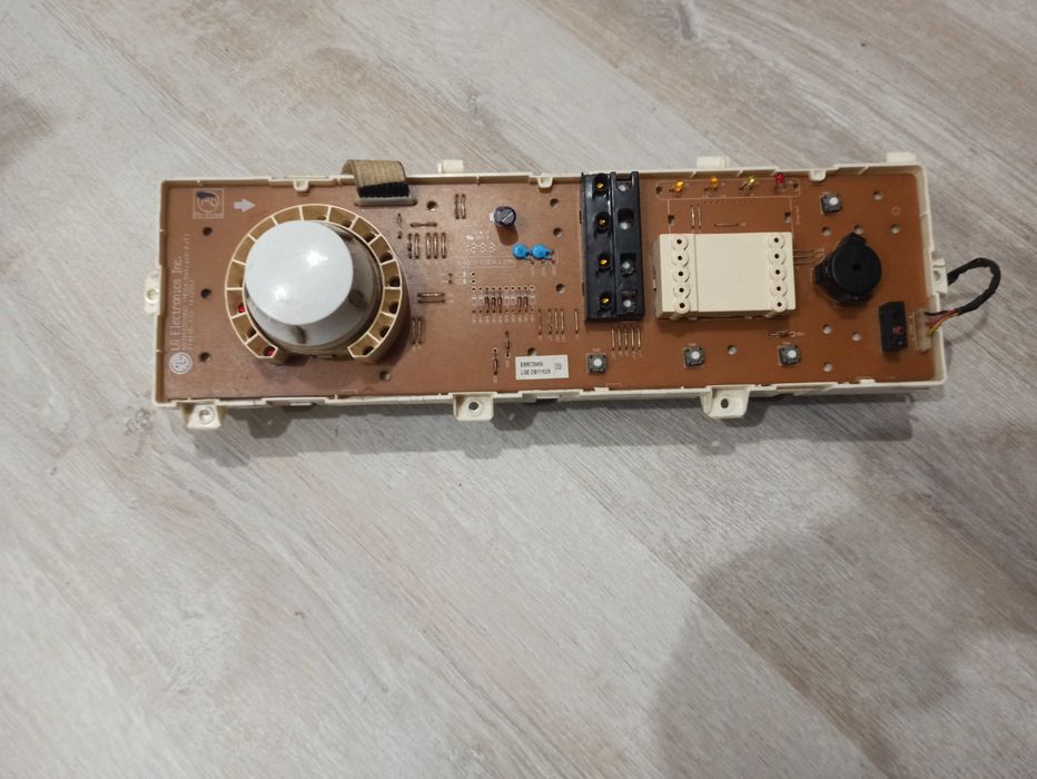 Модуль управління (плата) LG 6870EC9286D (Неробоча)