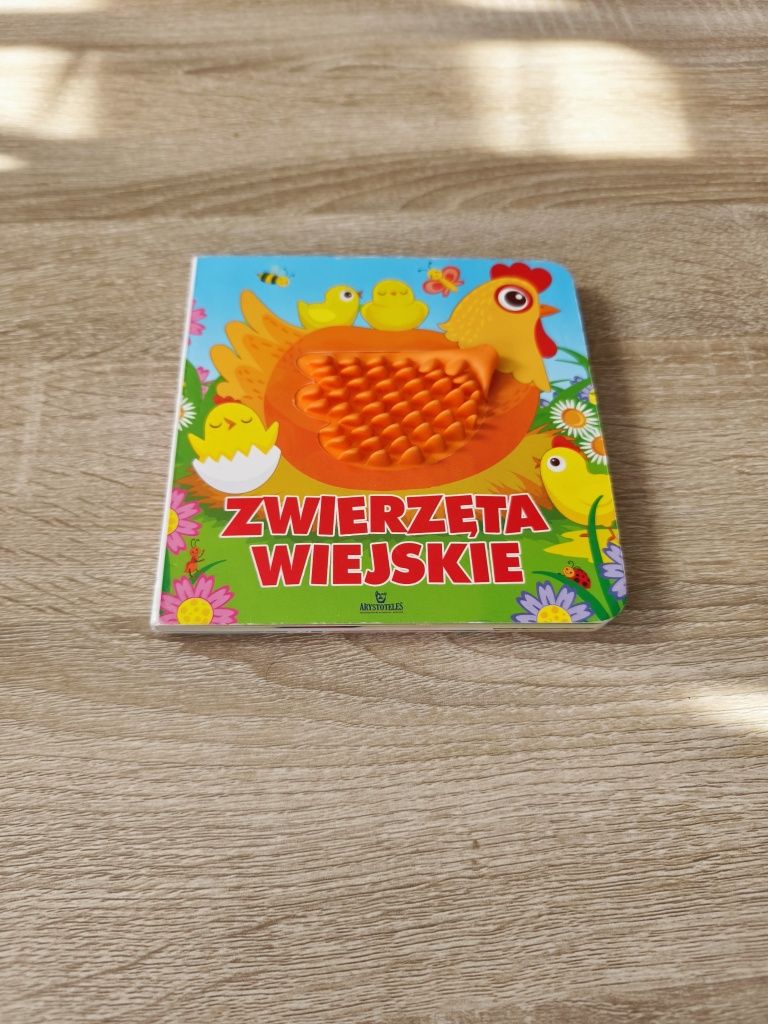Zestaw zabawek, klocków i książeczek dla dzieci. Montessori, sensoryka