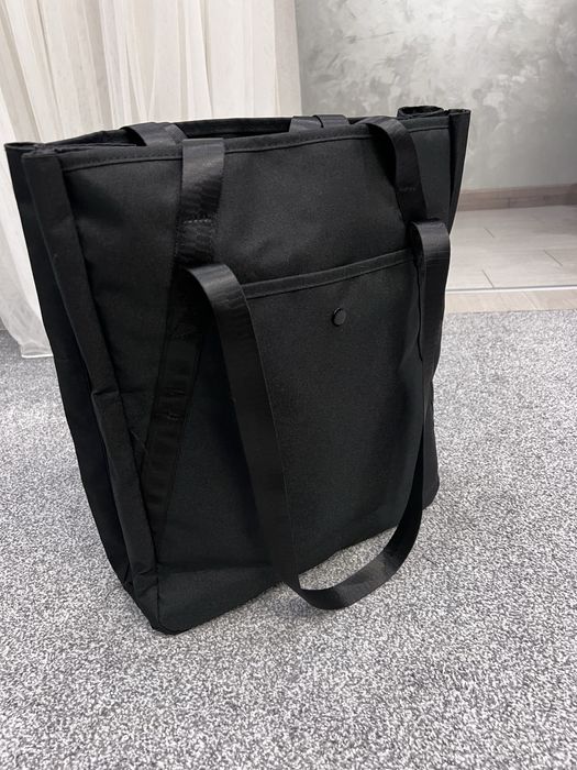 Спортивна жіноча сумка Nike