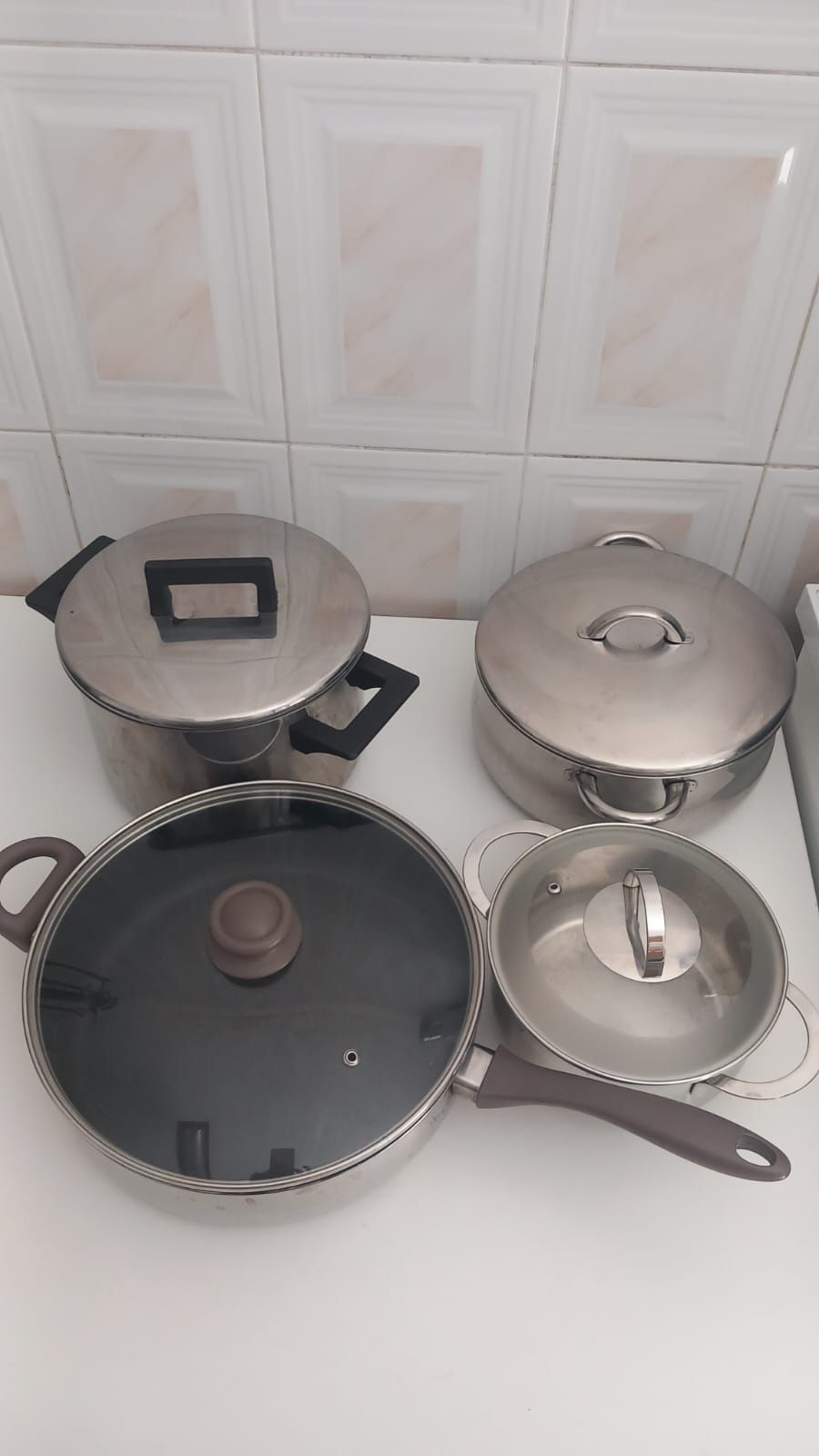 Panelas de cozinha.