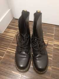 Dr Martens 1490 10 dziurek Rozmiar 40