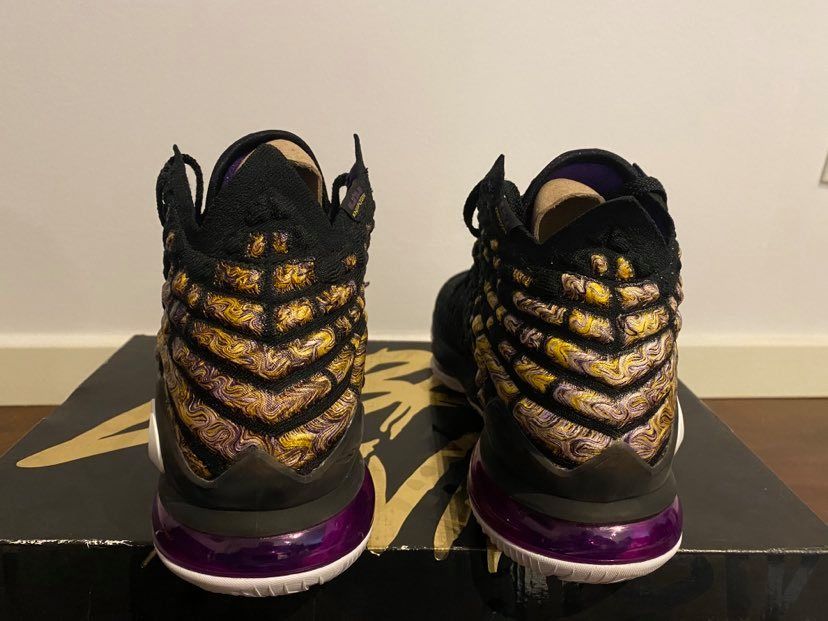 Nike LeBron 17 Lakers (42.5)