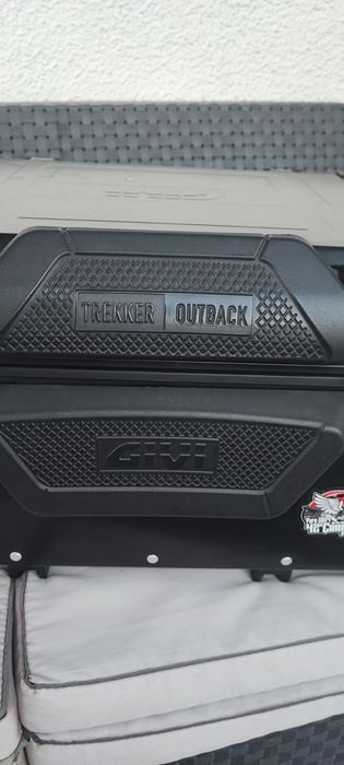 Givi trekker outback