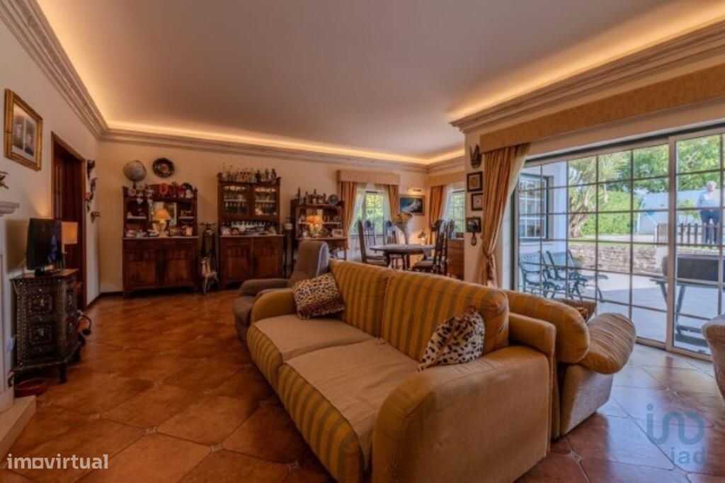 Casa / Villa T10 em Louriçal de 1000,00 m2