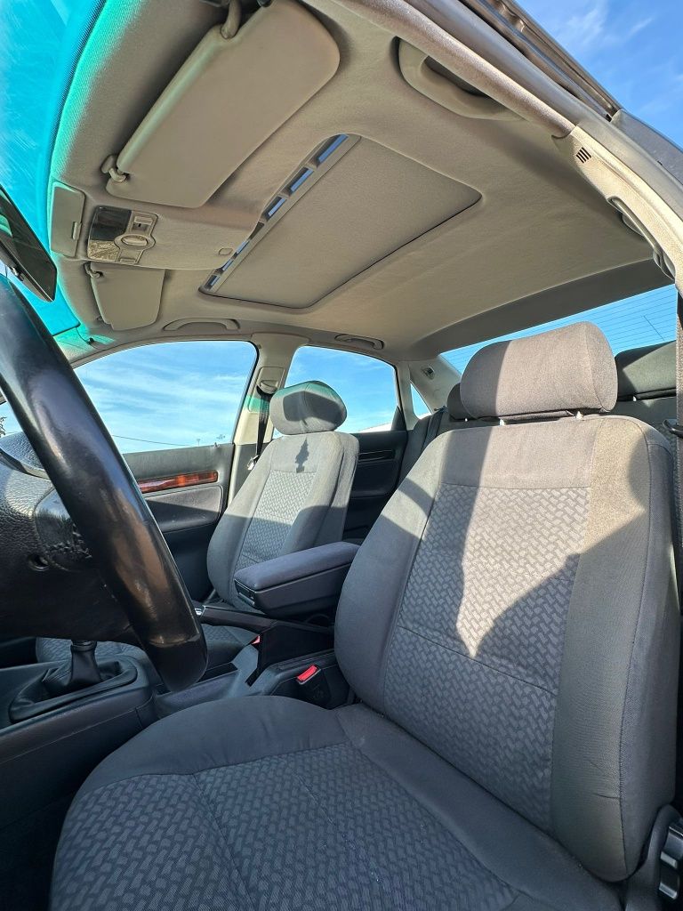 Audi A4 sedan 1.6