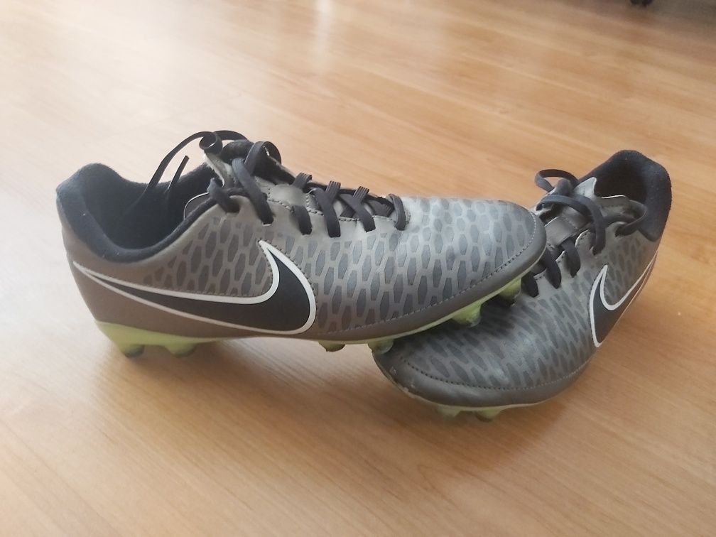 Chuteiras criança Nike Magista 36