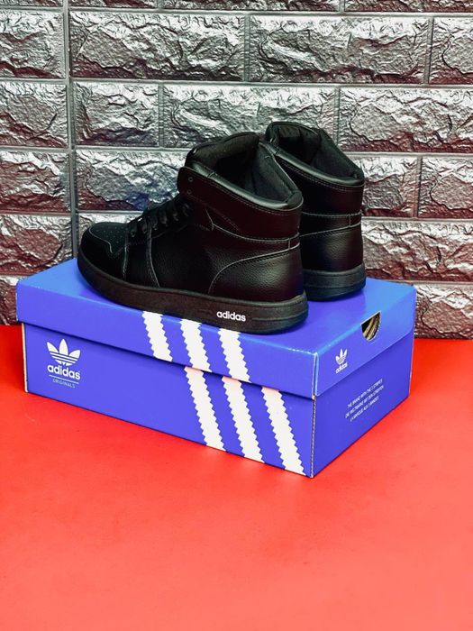 Кожаные кросовки черные Адидас / шкіряні чорні кросівки Адідас Adidas