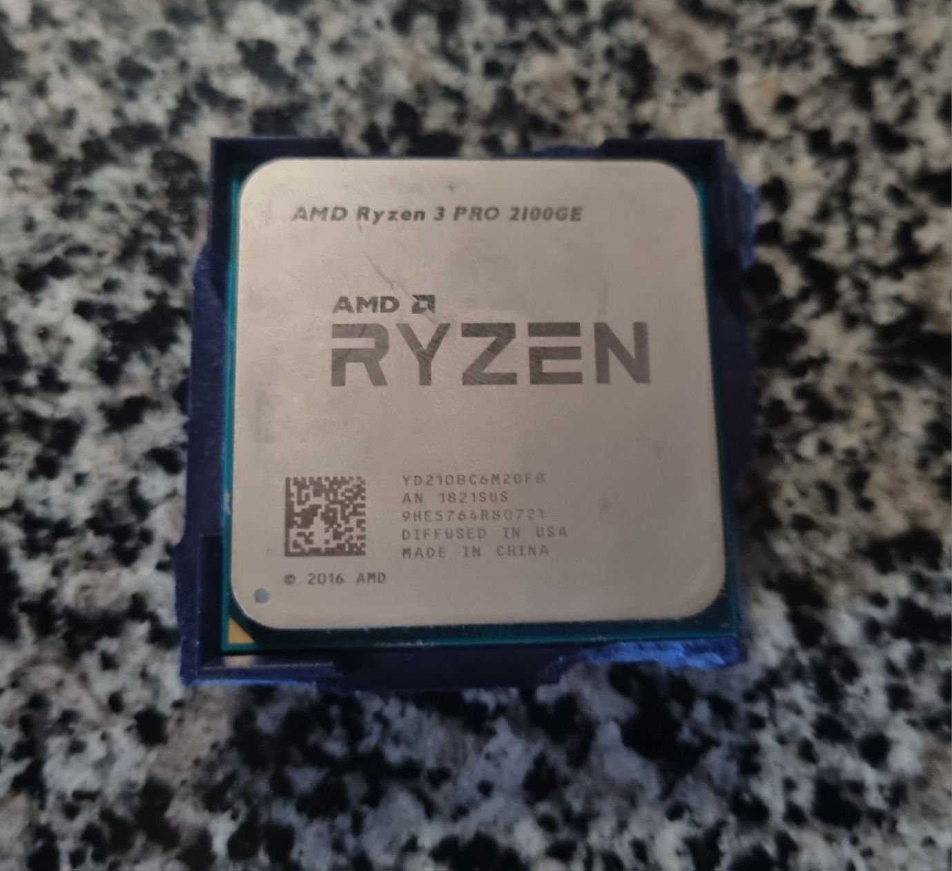 AMD Ryzen 3 PRO 2100GE w/ Radeon Vega Graphics