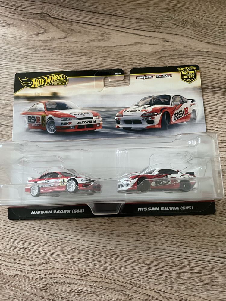 Nissan 240 SX Nissan Silvia S15 dwu pak Hot Wheels