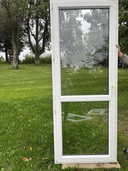 Sprzedam używane okna po wymianie (w bardzo dobrym stanie)