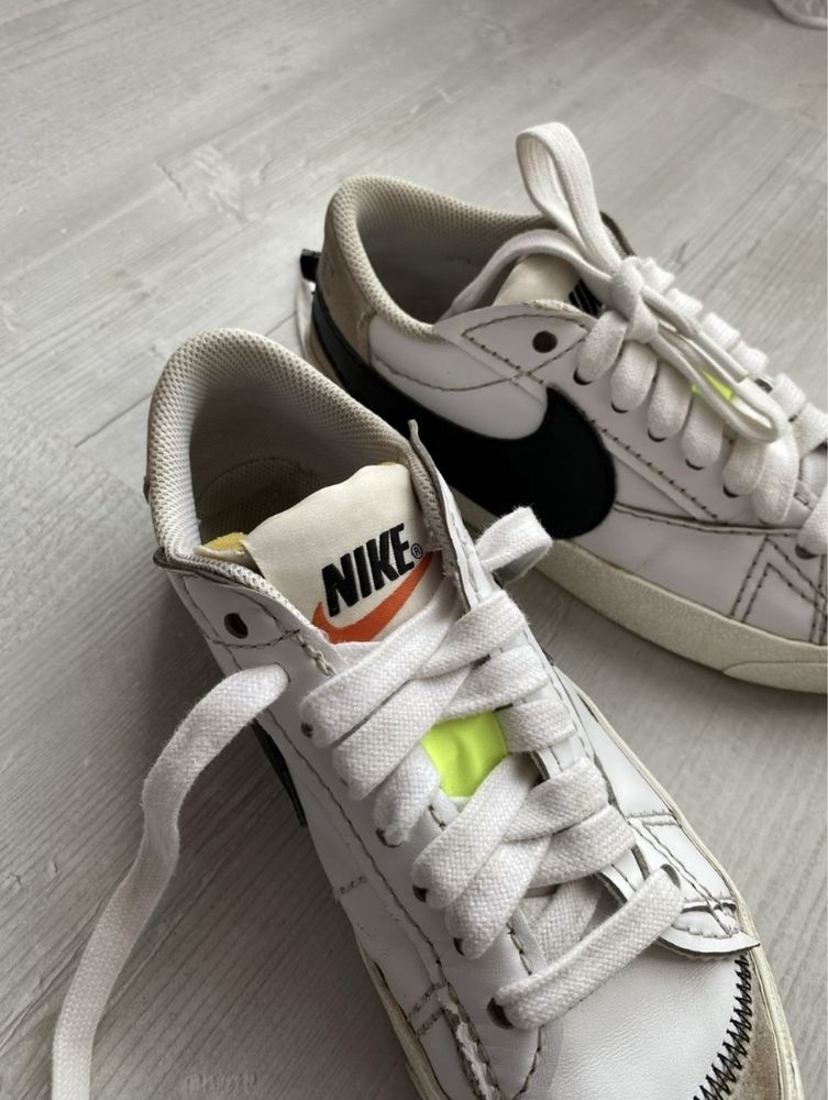 Оригінальні Nike Blazer Low 77 Jumbo White