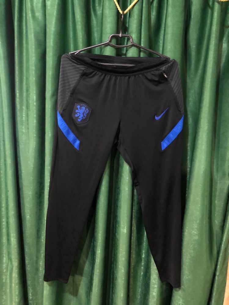 Шорты найк лампасы карго nike поставка вещей худи пума кофта puma реп