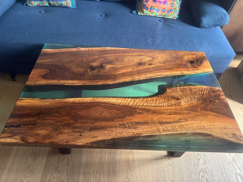 Stół drewno żywica metal do negocjacji