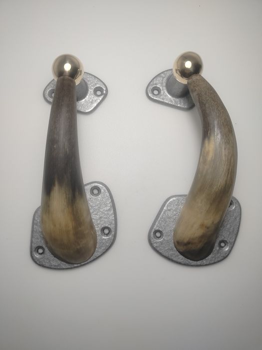 Ручки дверные эксклюзивные.