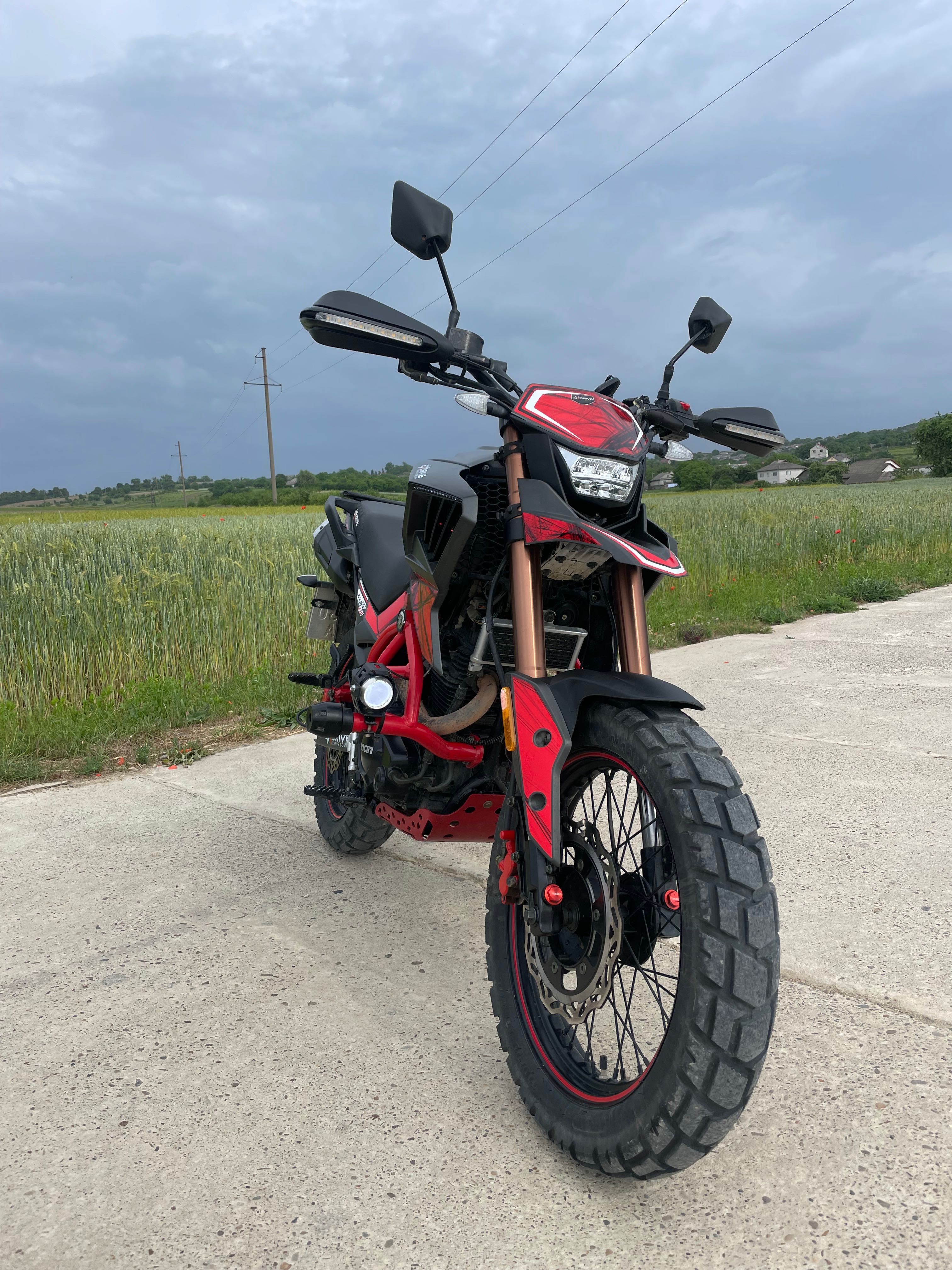 Продам  мотоцикл Текін 250
