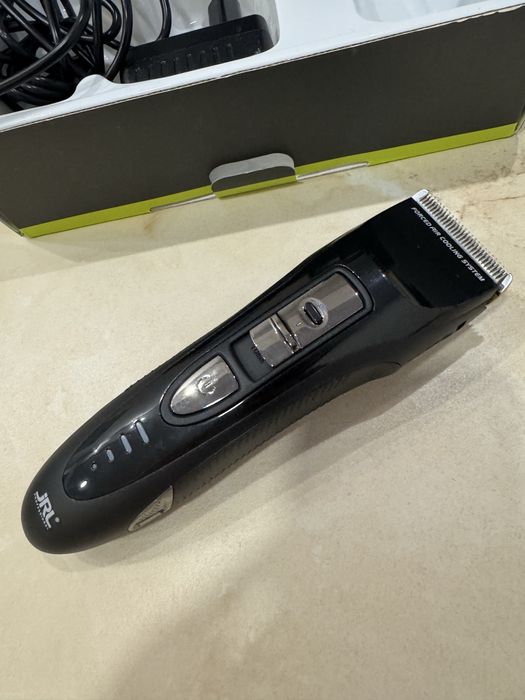 Професійна машинка для стрижки JRL FreshFade JRL-1090