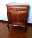 Mesa de cabeceira antiga - 2 peças