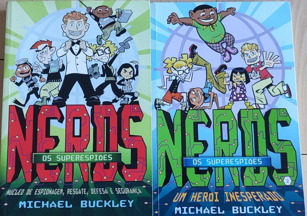 2 livros da coleção "NERDS - Os super espiões"